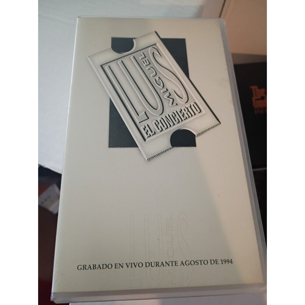 Luis Miguel - El Concierto (VHS, 1995)